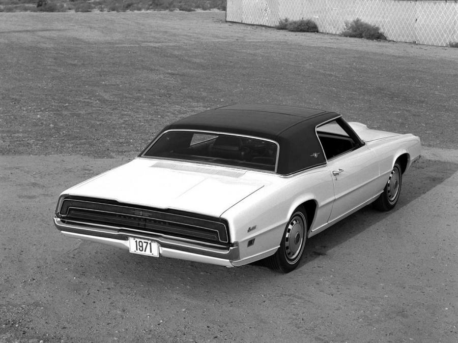  Ford Thunderbird Hardtop Coupe 1971 года  (фото 2 из 3)